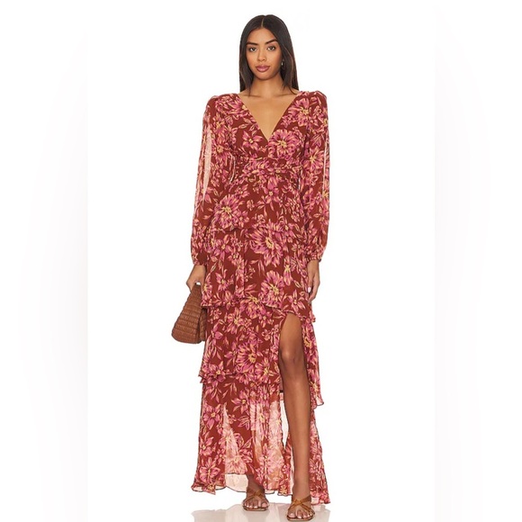 Astr Dresses & Skirts - NWT- ASTR The Label- Anora Dress in Rust Floral- Size L